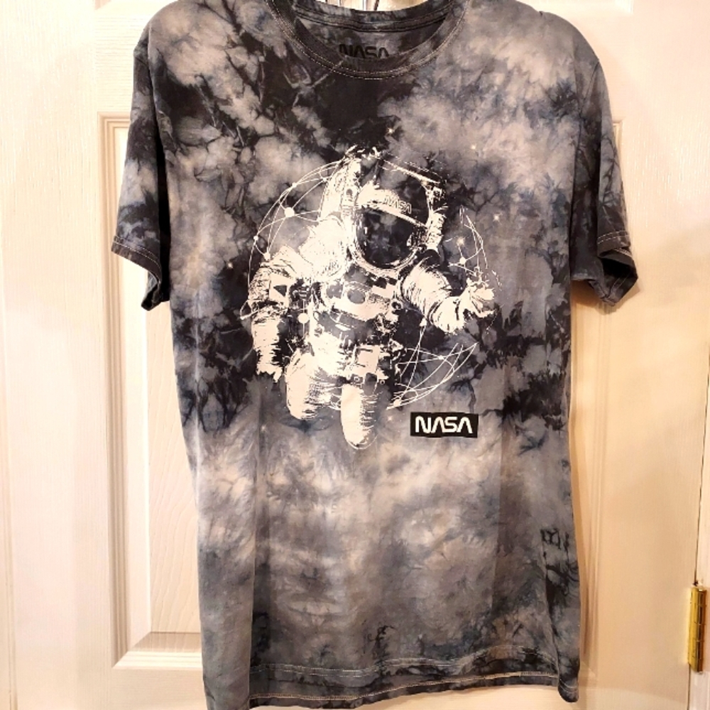NASA Hyper Space Astronaut Tee Size M Graphic Streetwear
